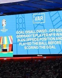 v站-欧洲杯上VAR又好使了？直到来了英超裁判……